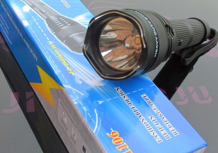 防身手電電擊棒有沒有用？